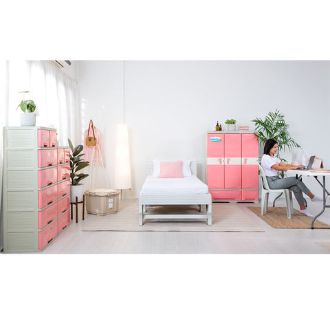 Zooey Diamond Monoblock Chair