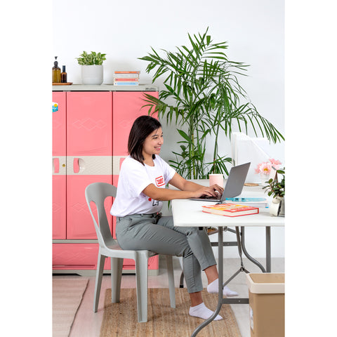 Zooey’s Budget 6FT Solid Table