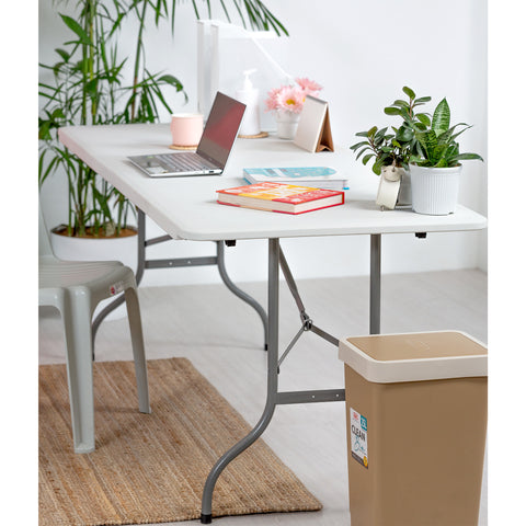 Zooey’s Budget 6FT Solid Table