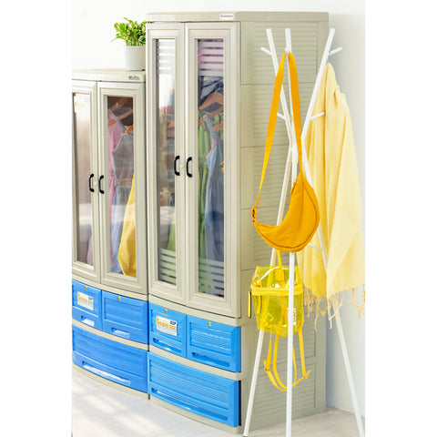 Zooey Grandura Cabinet